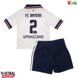 Bayern Munich Dayot Upamecano #2 Uit tenue Kids 2026-27 Korte Mouw (+ Korte broeken)