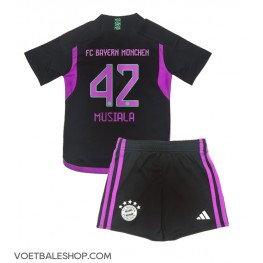 Bayern Munich Jamal Musiala #42 Uit tenue Kids 2023-24 Korte Mouw (+ Korte broeken)