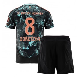 Bayern Munich Leon Goretzka #8 Uit tenue Kids 2024-25 Korte Mouw (+ Korte broeken)