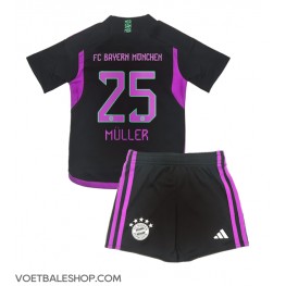Bayern Munich Thomas Muller #25 Uit tenue Kids 2023-24 Korte Mouw (+ Korte broeken)