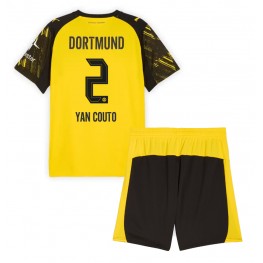 Borussia Dortmund Yan Couto #2 Thuis tenue Kids 2025-26 Korte Mouw (+ Korte broeken)