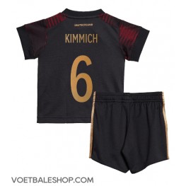 Duitsland Joshua Kimmich #6 Uit tenue Kids WK 2022 Korte Mouw (+ Korte broeken)