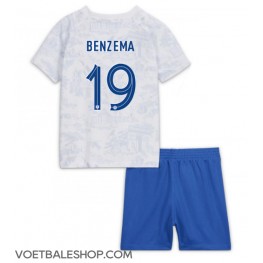 Frankrijk Karim Benzema #19 Uit tenue Kids WK 2022 Korte Mouw (+ Korte broeken)