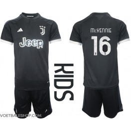 Juventus Weston McKennie #16 Derde tenue Kids 2023-24 Korte Mouw (+ Korte broeken)