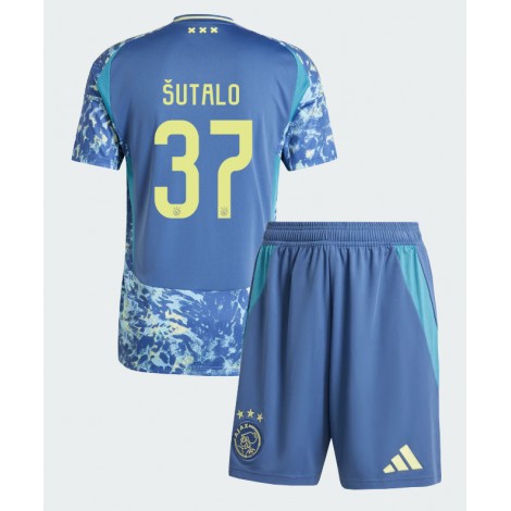 Ajax Josip Sutalo #37 Uit tenue Kids 2024-25 Korte Mouw (+ Korte broeken) Ajax Josip Sutalo #37 Uit tenue Kids 2024-25 Korte Mouw (+ Korte broeken)