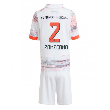 Bayern Munich Dayot Upamecano #2 Uit tenue Kids 2025-26 Korte Mouw (+ Korte broeken)