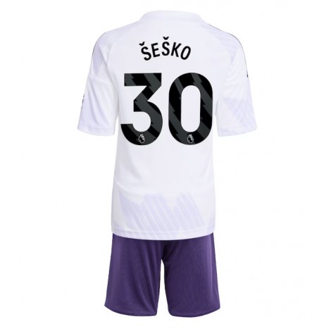 Manchester United Benjamin Sesko #30 Uit tenue Kids 2025-26 Korte Mouw (+ Korte broeken)