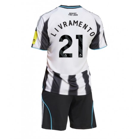 Newcastle United Tino Livramento #21 Thuis tenue Kids 2025-26 Korte Mouw (+ Korte broeken)