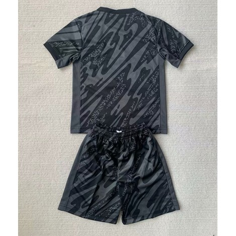 Portugal Keeper Uit tenue Kids EK 2024 Korte Mouw (+ Korte broeken) Portugal Keeper Uit tenue Kids EK 2024 Korte Mouw (+ Korte broeken)
